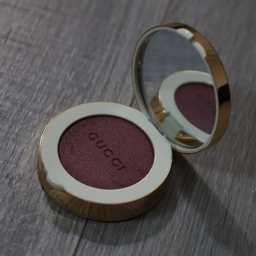 Gucci Glow Blush in 05 Soft Plum
